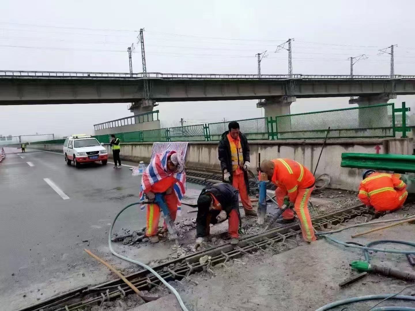 涞水桥梁伸缩缝抢修料